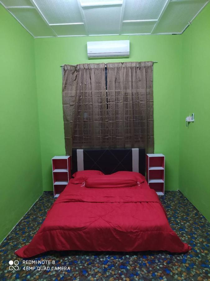 Homestay D' Tengah Bandar Kuala Rompin Exteriör bild